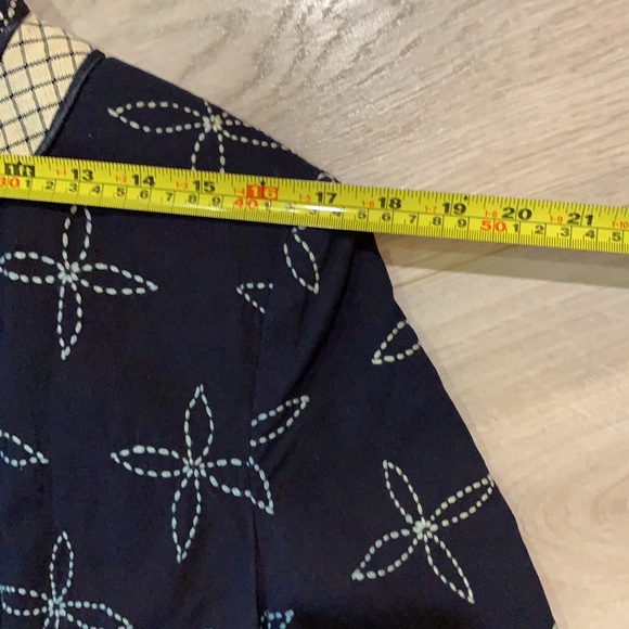 Vintage Women's Asian Jacket with Traditional Chinese Knot Buttons - Picture 8 of 8